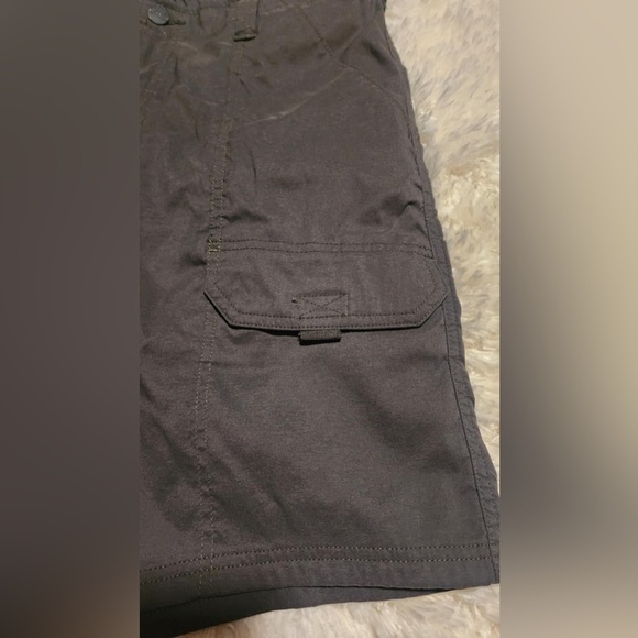 Magellan Outdoors Men’s Size 34 Shorts EUC - Picture 5 of 7